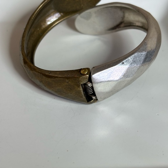 NWOT Premier Designs Hinged Bracelet - Picture 6 of 8